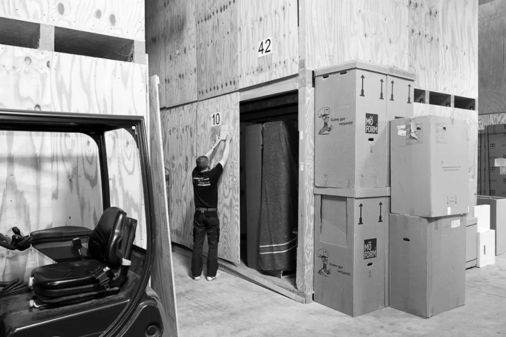 Umzugsboxen zur Einlagerung